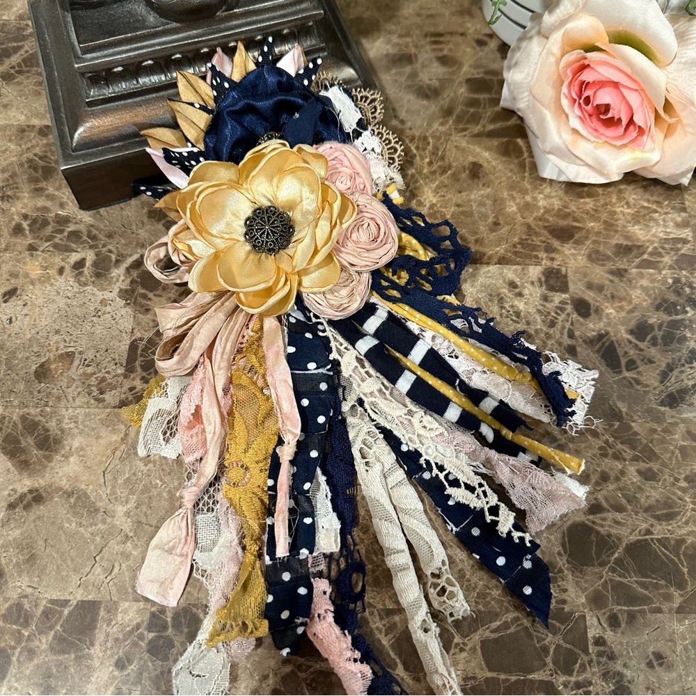 The Classy Quill Flower Pin Brooch Pink, Gold & Navy FALL Colors!